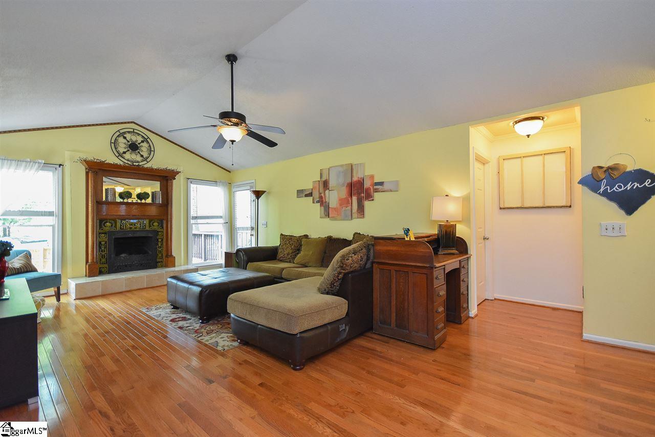 705 Spring Meadow Way Simpsonville, SC 29680 - Photo 14 of 31 Gallery Image 14