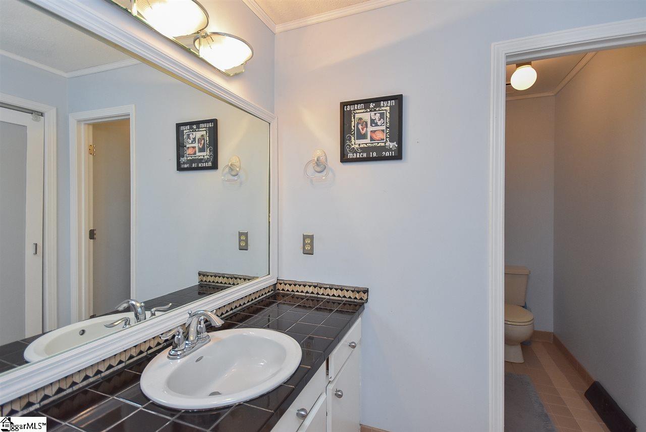 705 Spring Meadow Way Simpsonville, SC 29680 - Photo 19 of 31 Gallery Image 19
