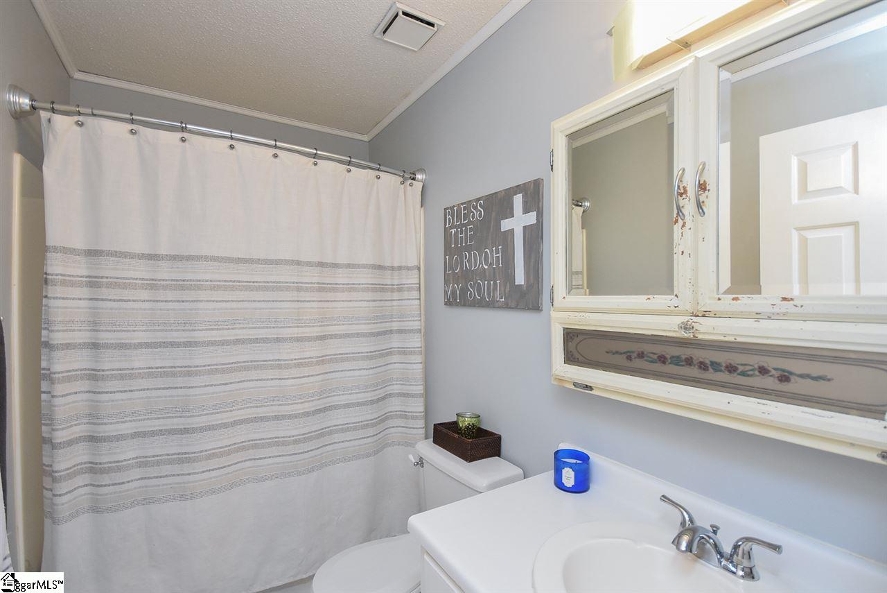 705 Spring Meadow Way Simpsonville, SC 29680 - Photo 20 of 31 Gallery Image 20