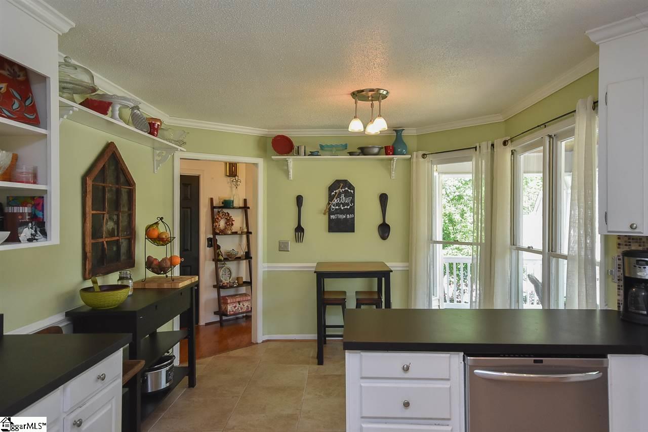 705 Spring Meadow Way Simpsonville, SC 29680 - Photo 9 of 31 Gallery Image 9