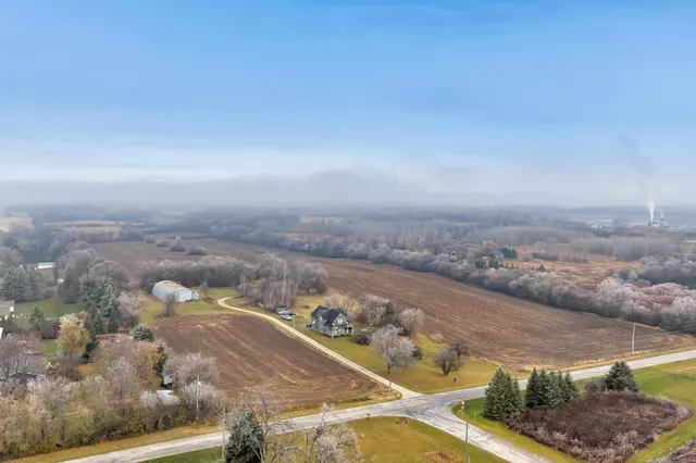 $1,200,000 | W5436 Quarry Road, Appleton, WI 54913