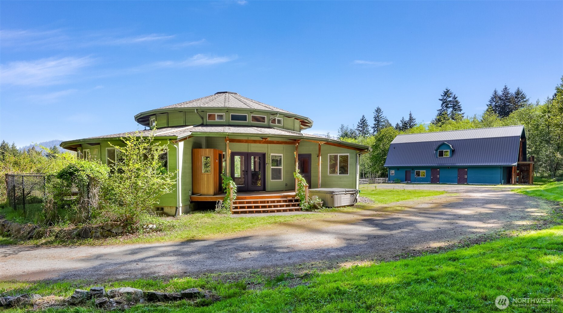 3807 East Smith Road Bellingham, WA 98226 - Photo 1 of 30