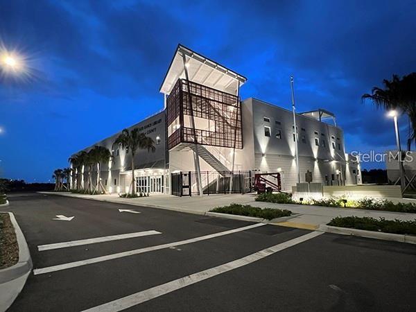 5125 Tannin Lane Lakewood Ranch, FL 34211 - Photo 43 of 45 a view of a building with a street