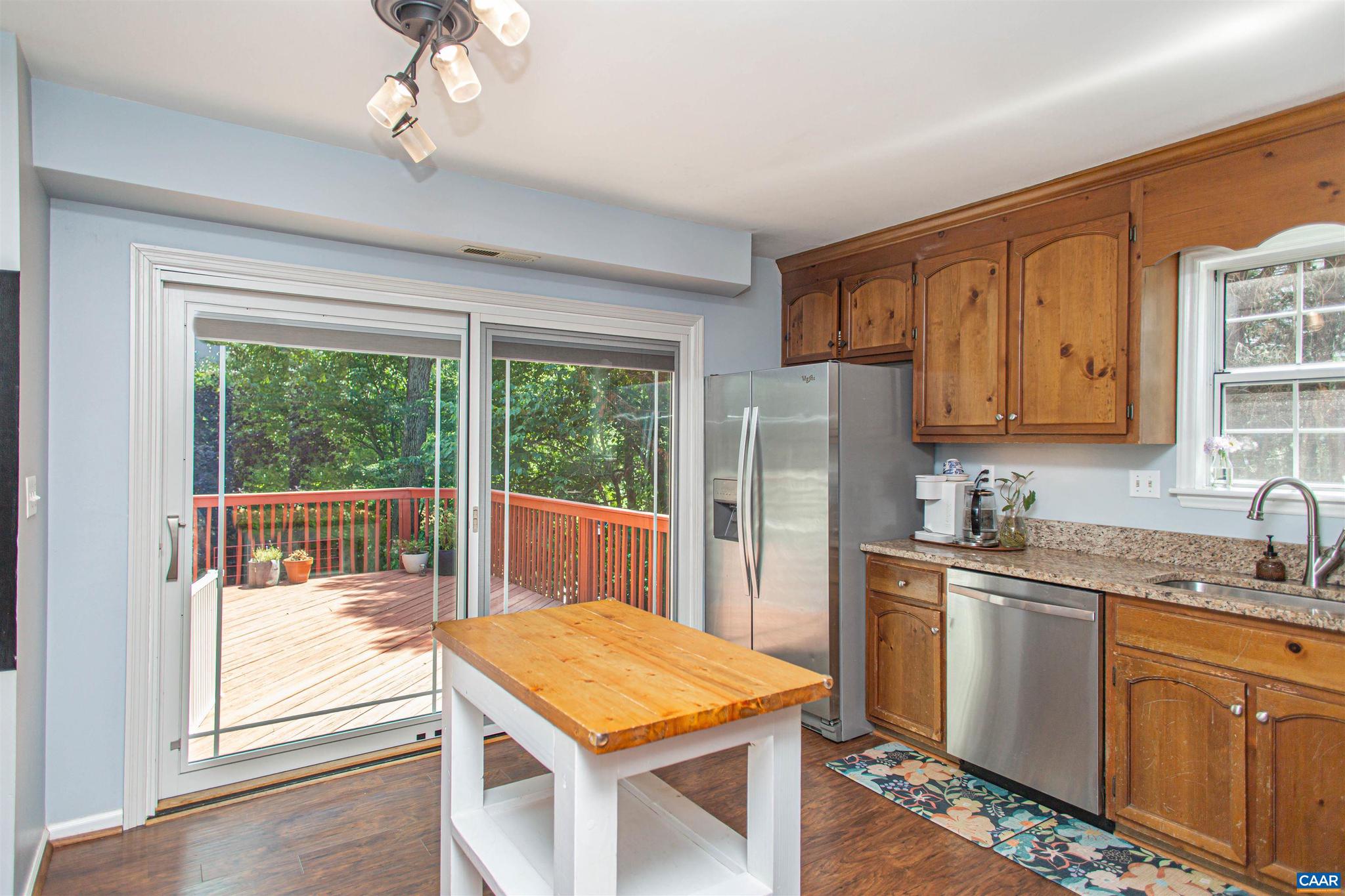 2013 Locke Lane Charlottesville, VA 22911 - Photo 15 of 39