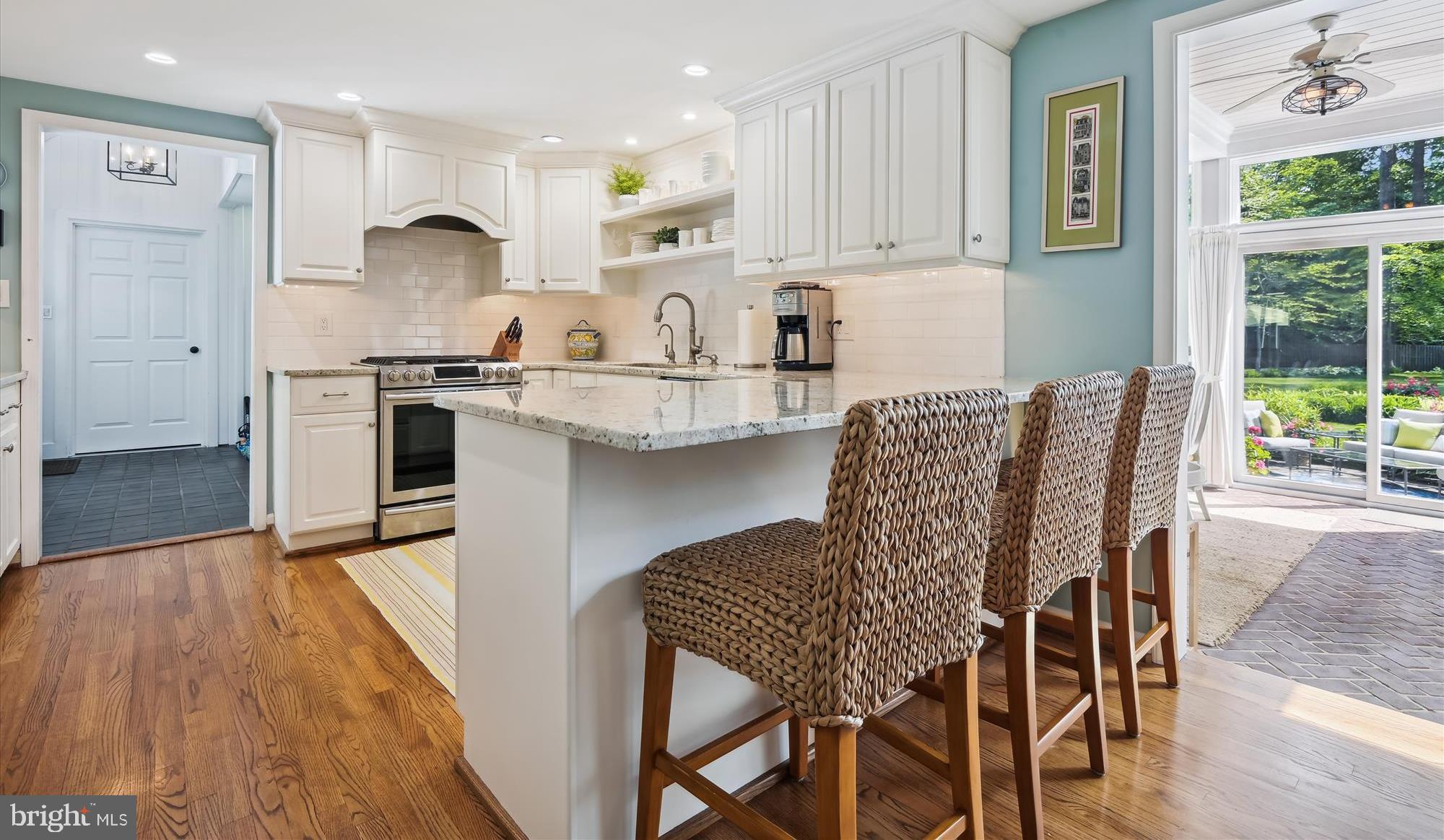 1612 Ridout Road Annapolis, MD 21409 - Photo 12 of 62 Breakfast bar in the kitchen
