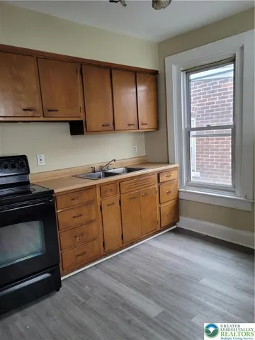 $1,350 | 210 South 17th Street, Allentown, PA 18104