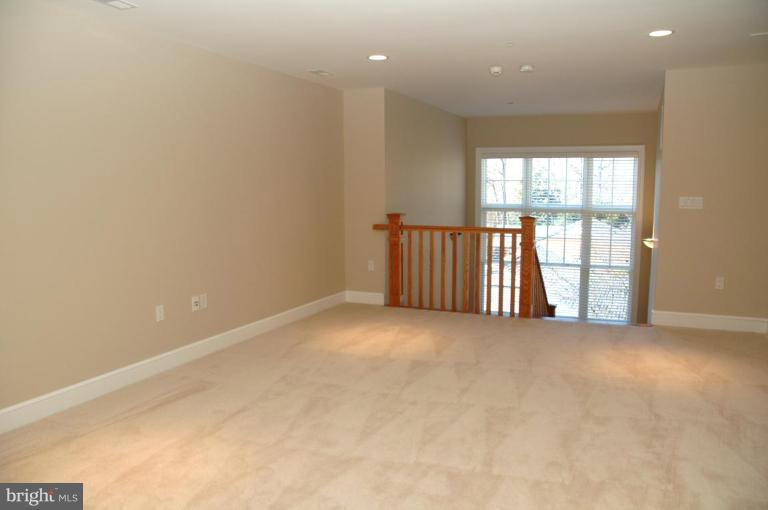 6105 Walhonding Road Bethesda, MD 20816 - Photo 21 of 22 Loft