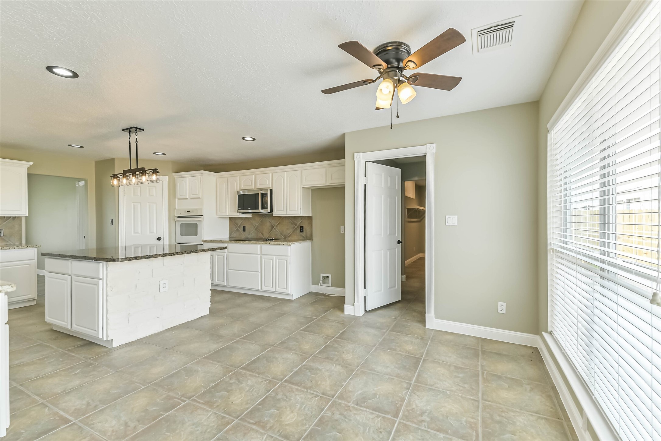 15320 Mound Road Hockley, TX 77447 - Photo 12 of 46