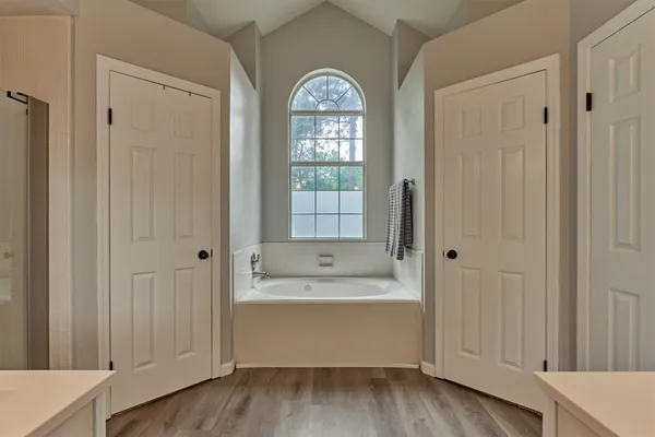 $595,000 | 19 Greentwig Place, Spring, TX 77381