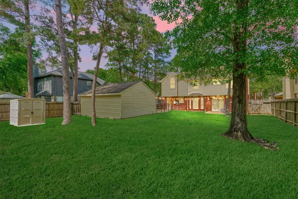 $595,000 | 19 Greentwig Place, Spring, TX 77381
