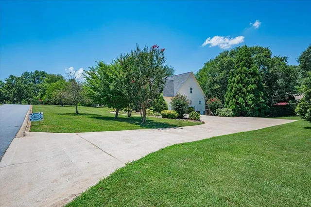 $600,000 | 101 Plantation Drive, Moore, SC 29369