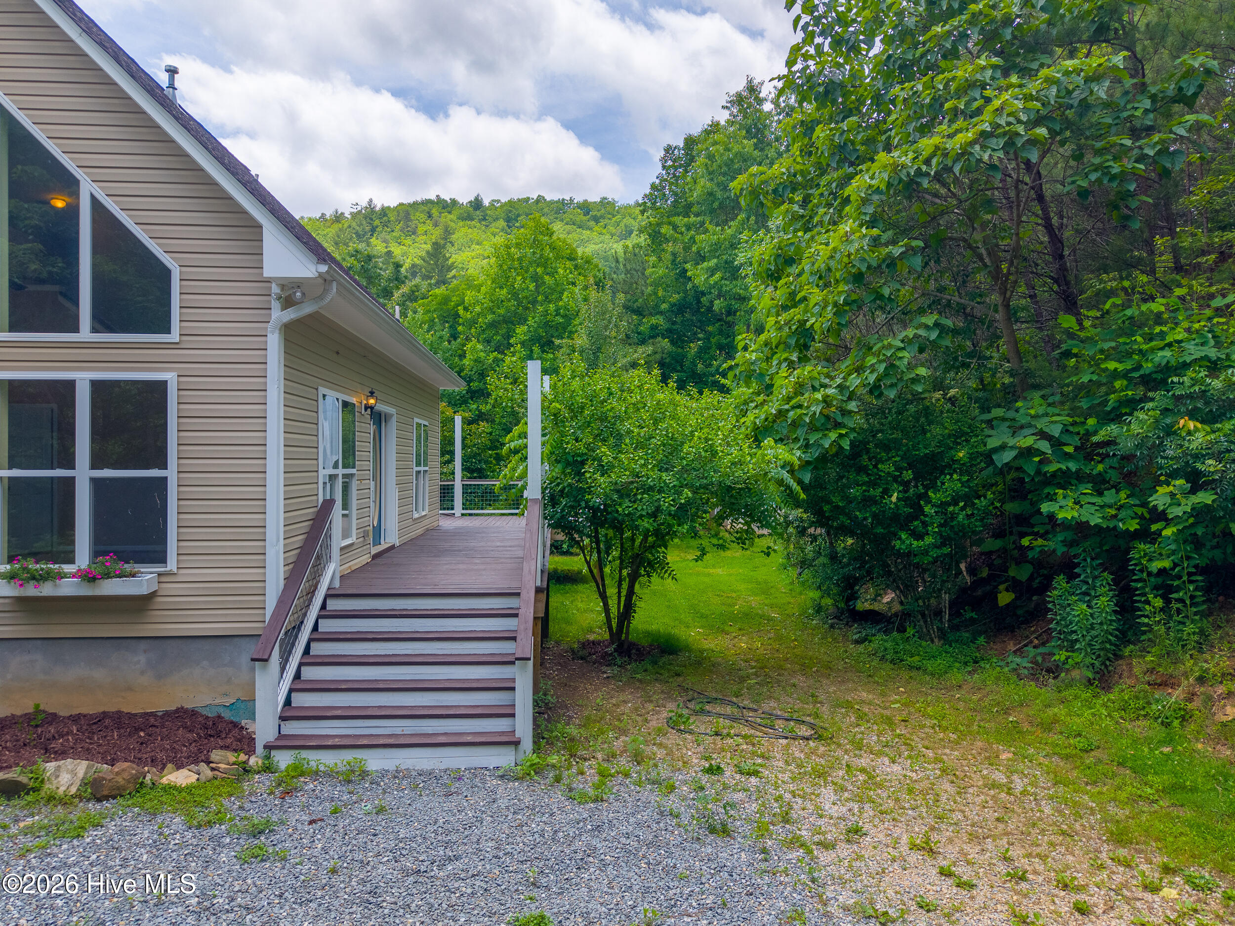 1044 Shell Stand Road Almond, NC 28702 - Photo 8 of 74