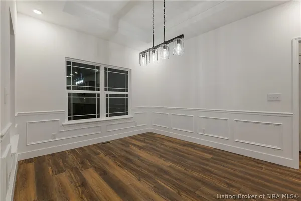 $369,900 | 422 Pine Dr Circle, Henryville, IN 47126