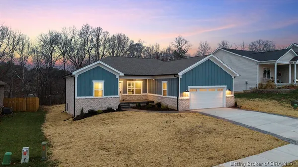 $369,900 | 422 Pine Dr Circle, Henryville, IN 47126