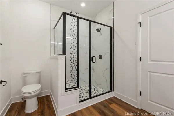 $369,900 | 422 Pine Dr Circle, Henryville, IN 47126