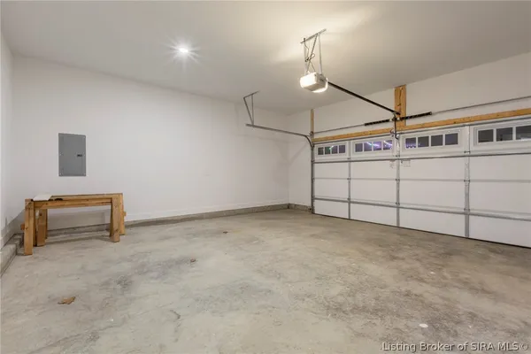 $369,900 | 422 Pine Dr Circle, Henryville, IN 47126