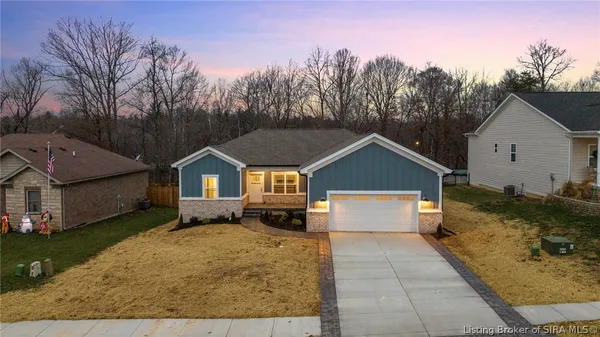 $369,900 | 422 Pine Dr Circle, Henryville, IN 47126