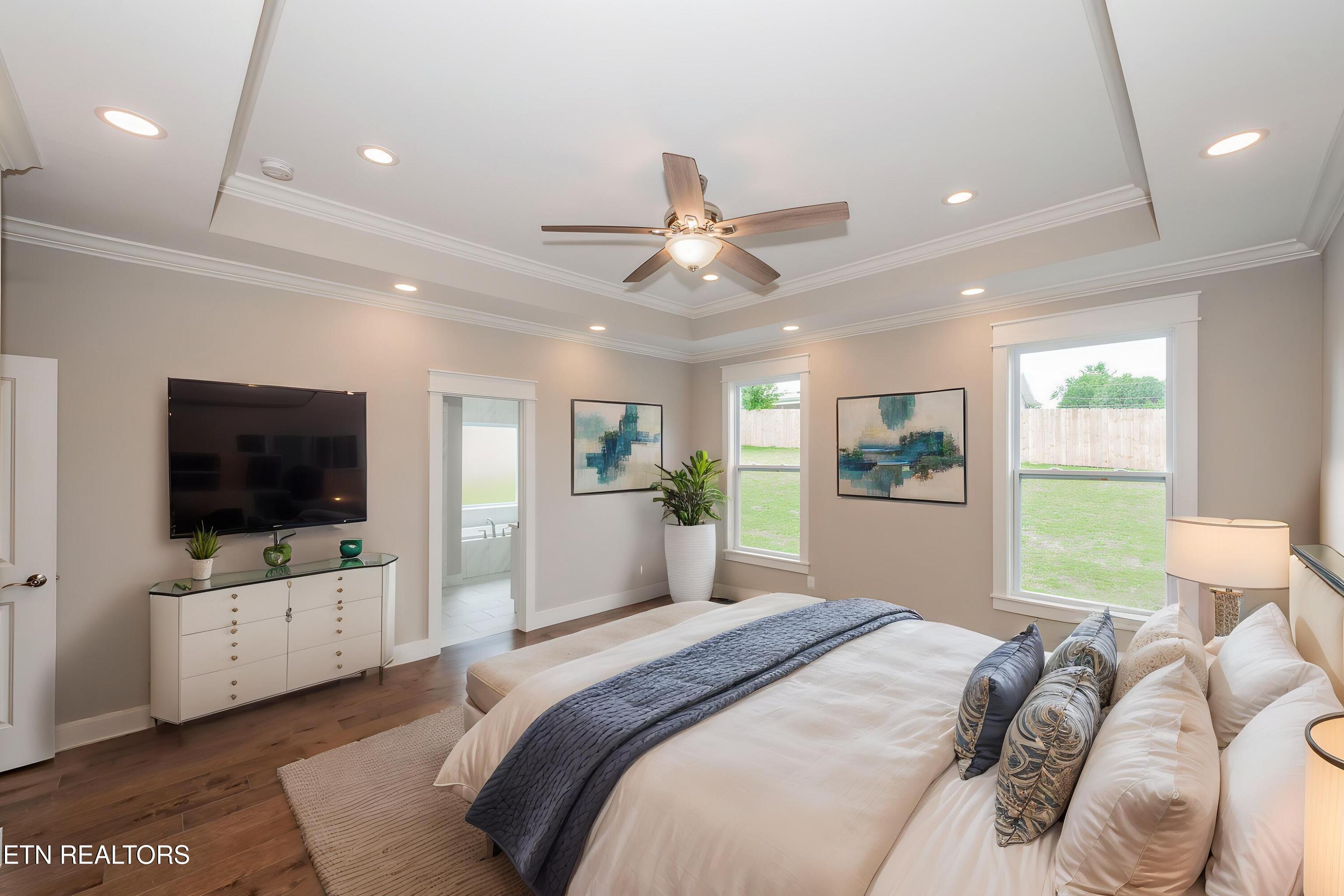 8017 Little Joe Road Powell, TN 37849 - Photo 28 of 59 DSC_3202 - Bedroom - Luxury - 37