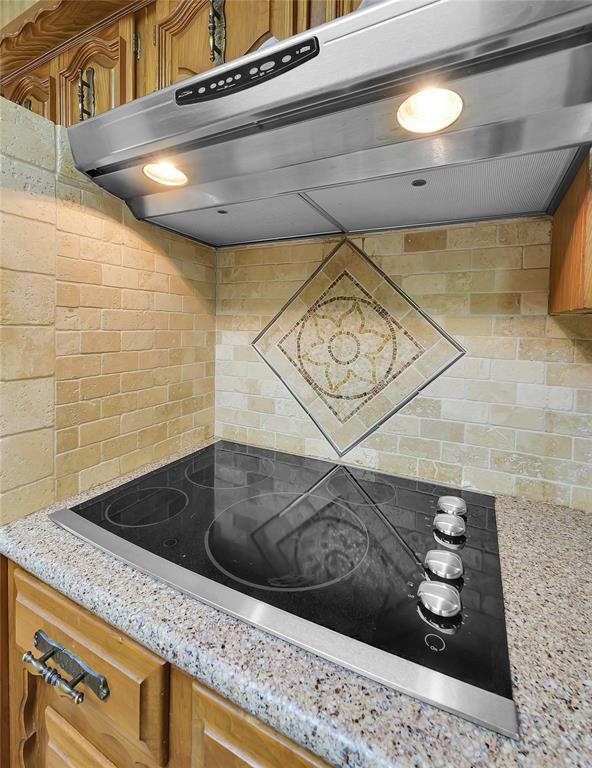 210 Chelsea Drive Hewitt, TX 76643 - Photo 12 of 36 a view of a sink