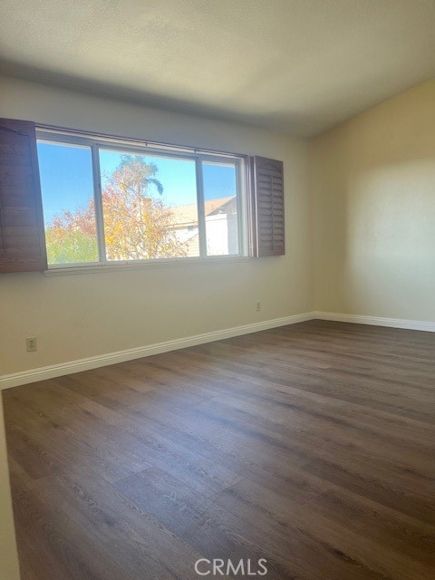 7346 Springmill Place Rancho Cucamonga, CA 91730 - Photo 8 of 17 Vaulted ceiling primary suite.