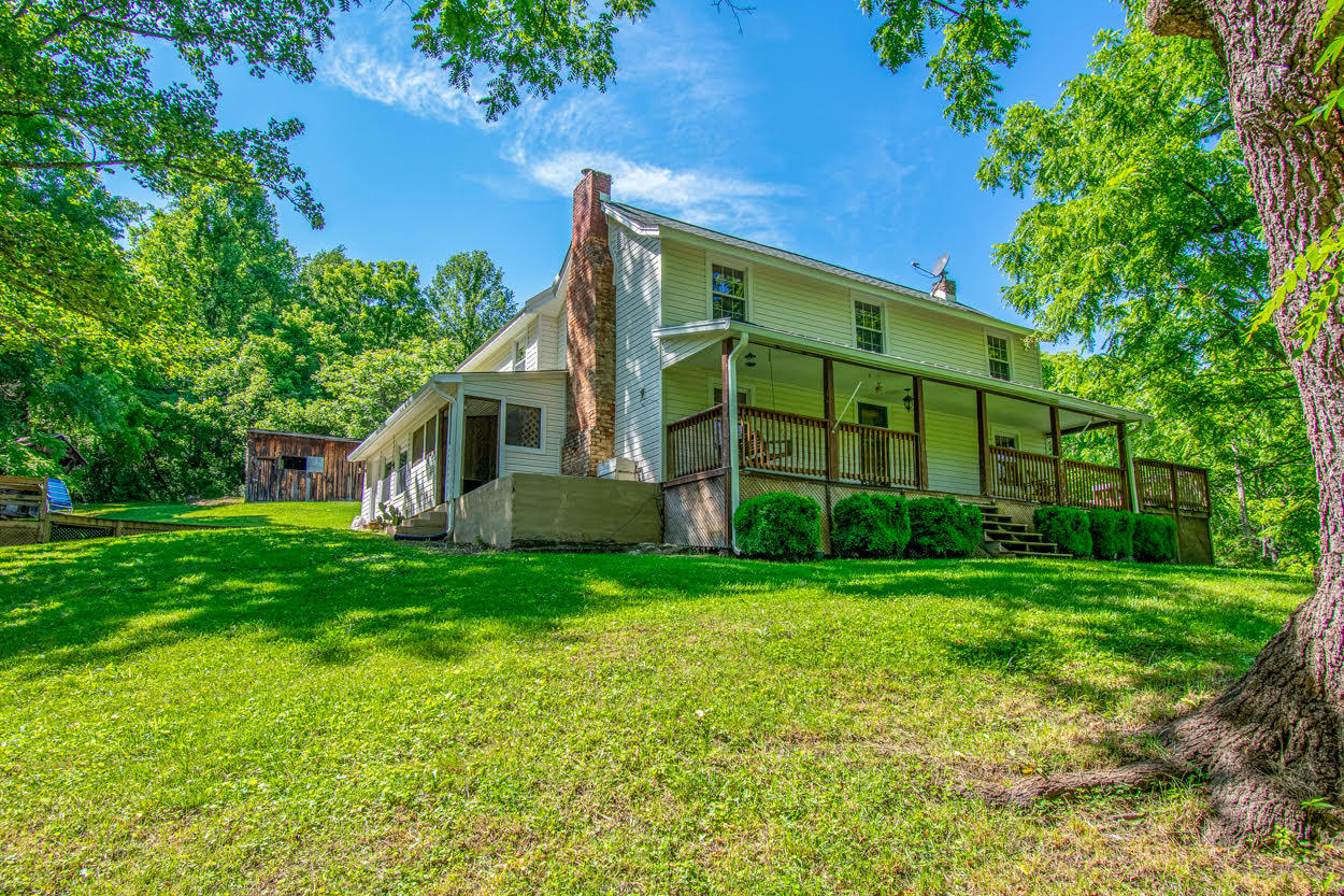 397 Church Hill Road Buchanan, VA 24066 - Photo 5 of 42 5