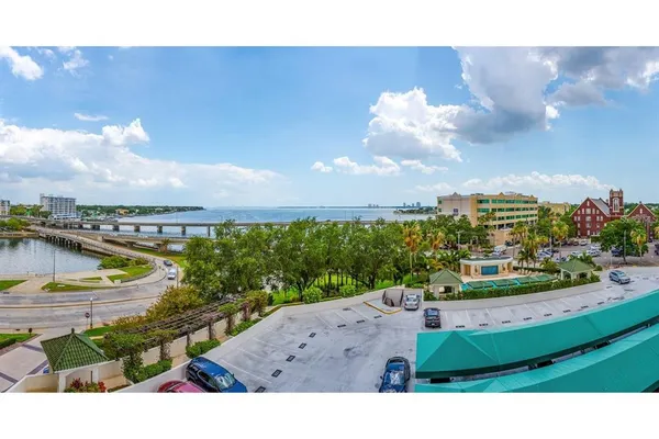$2,800 | 345 Bayshore Boulevard, Unit 609, Tampa, FL 33606