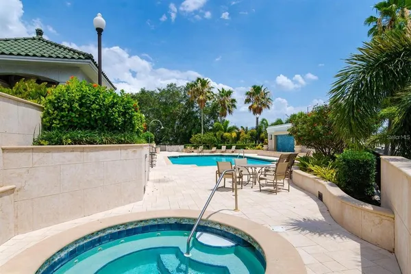 $2,800 | 345 Bayshore Boulevard, Unit 609, Tampa, FL 33606