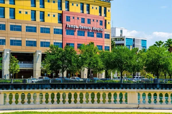 $2,800 | 345 Bayshore Boulevard, Unit 609, Tampa, FL 33606