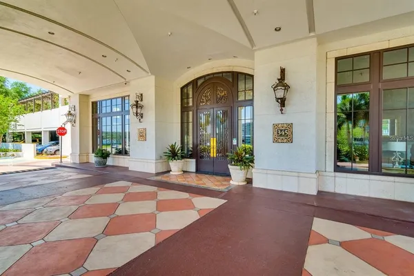 $2,800 | 345 Bayshore Boulevard, Unit 609, Tampa, FL 33606