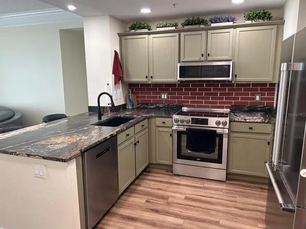 $2,800 | 345 Bayshore Boulevard, Unit 609, Tampa, FL 33606