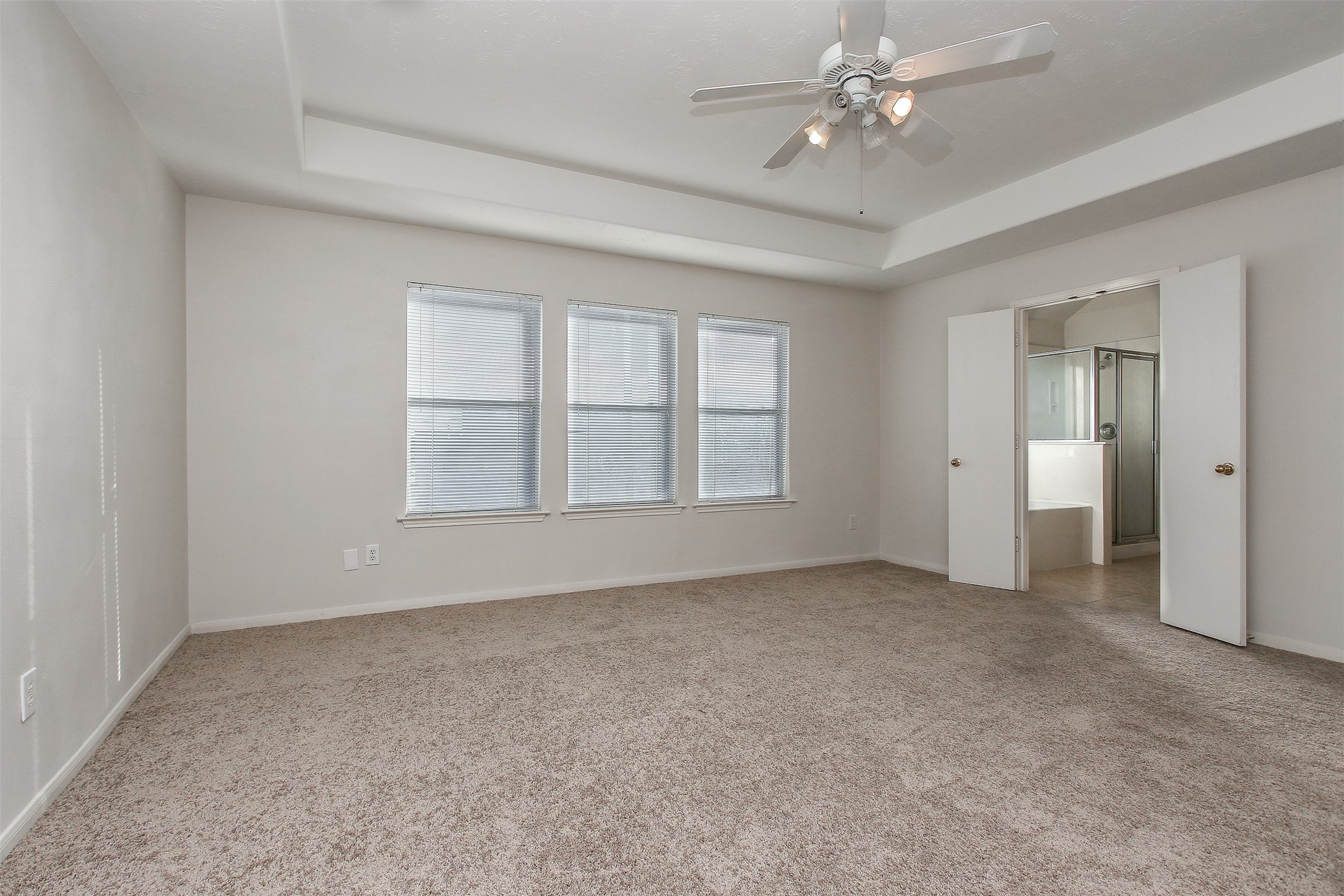 6103 Menor Crest Drive Spring, TX 77388 - Photo 24 of 41 Spacious primary suite upstairs