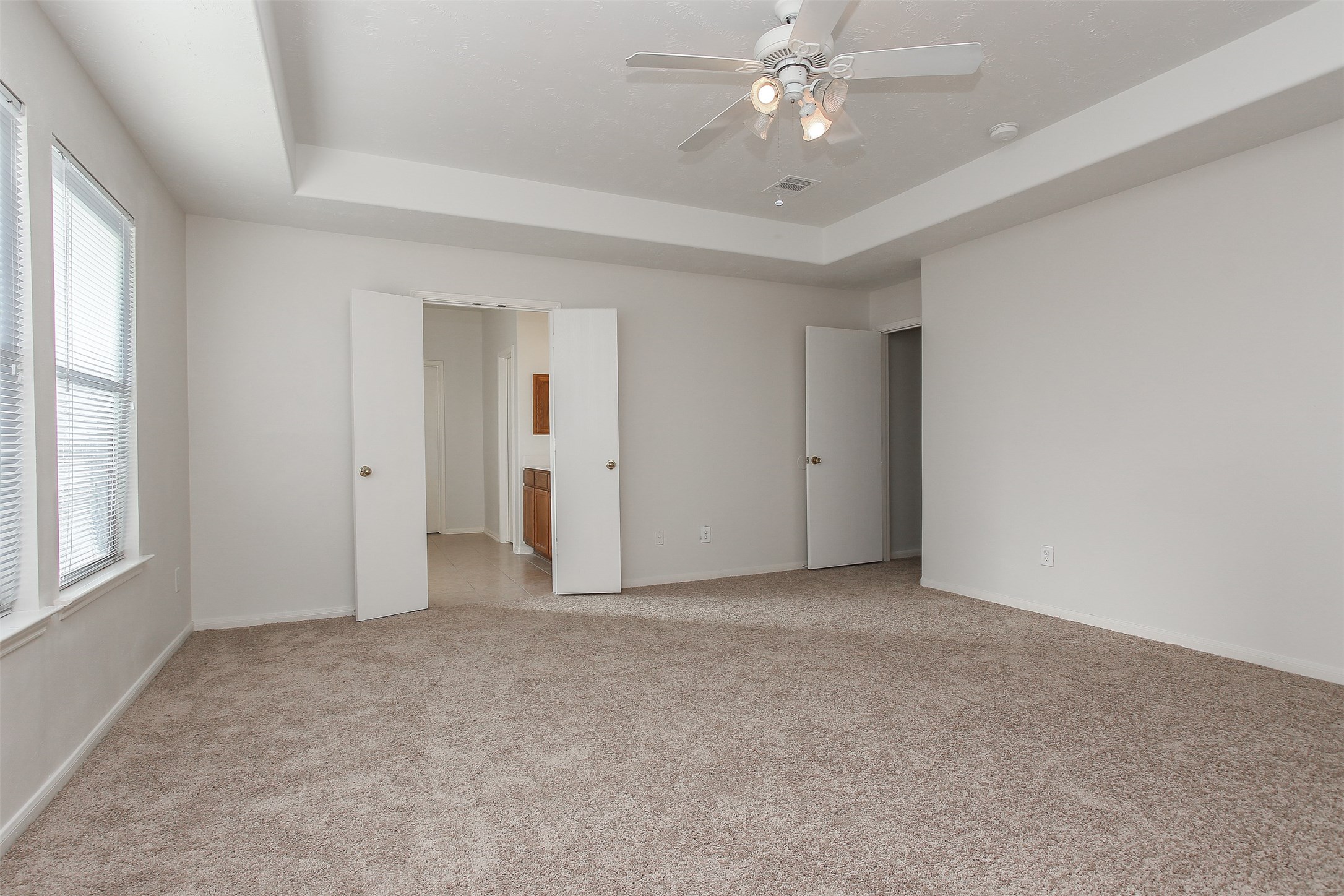 6103 Menor Crest Drive Spring, TX 77388 - Photo 25 of 41 Noticing the tray ceiling