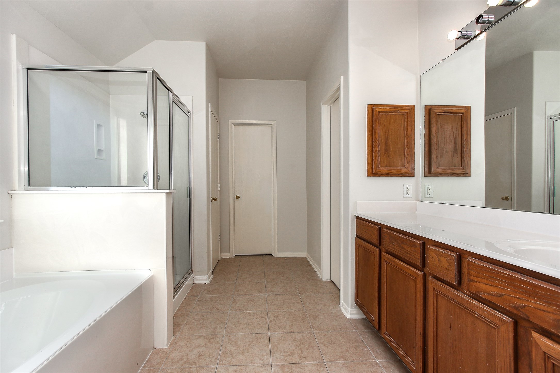 6103 Menor Crest Drive Spring, TX 77388 - Photo 27 of 41 Primary bath