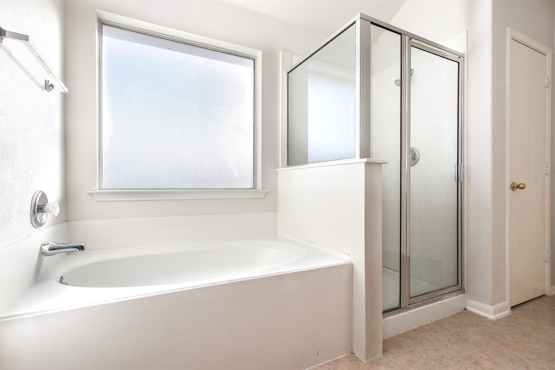 6103 Menor Crest Drive Spring, TX 77388 - Photo 29 of 41 Garden tub & separate shower