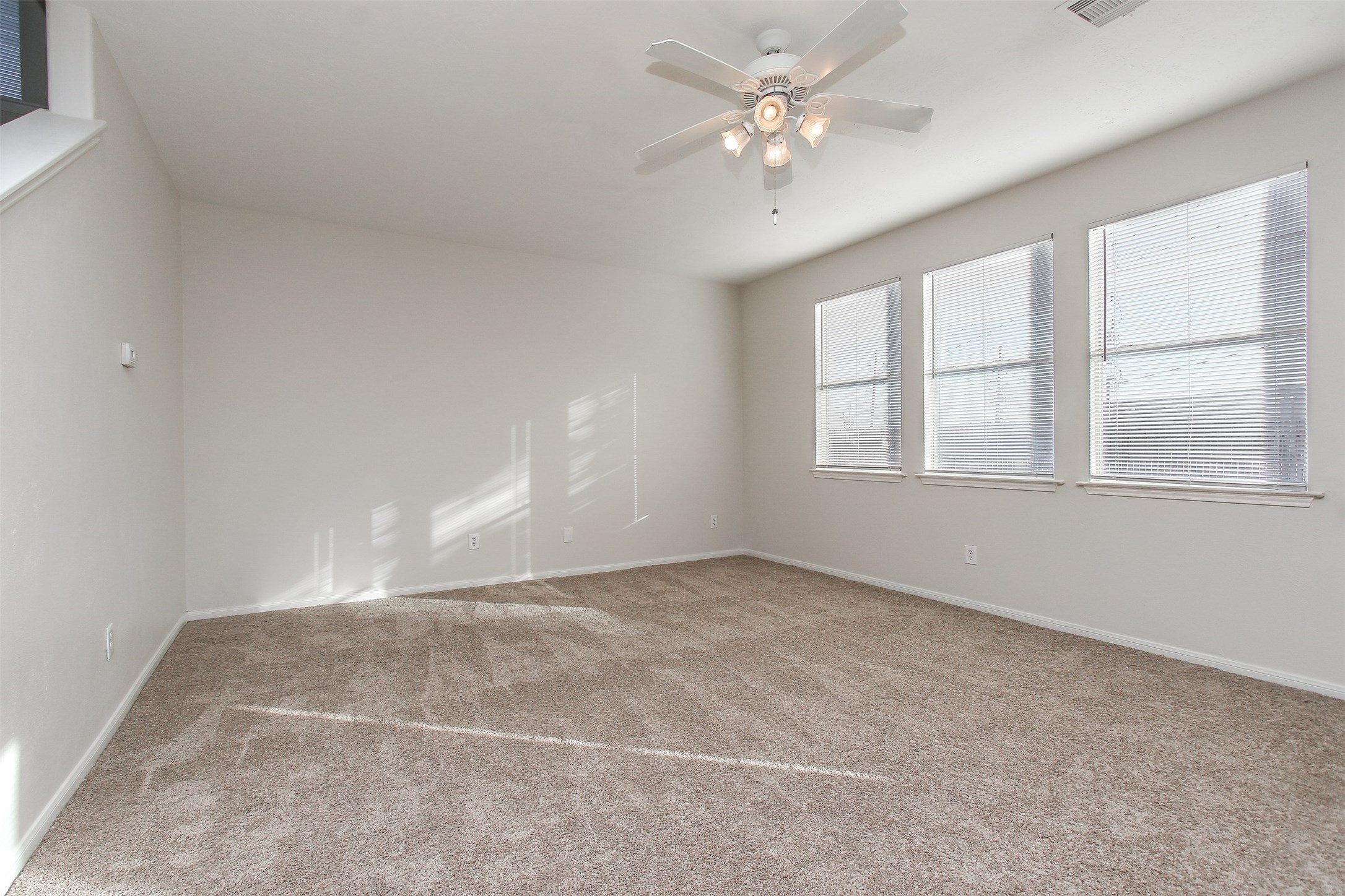 6103 Menor Crest Drive Spring, TX 77388 - Photo 9 of 41 Light-filled windows in the family room