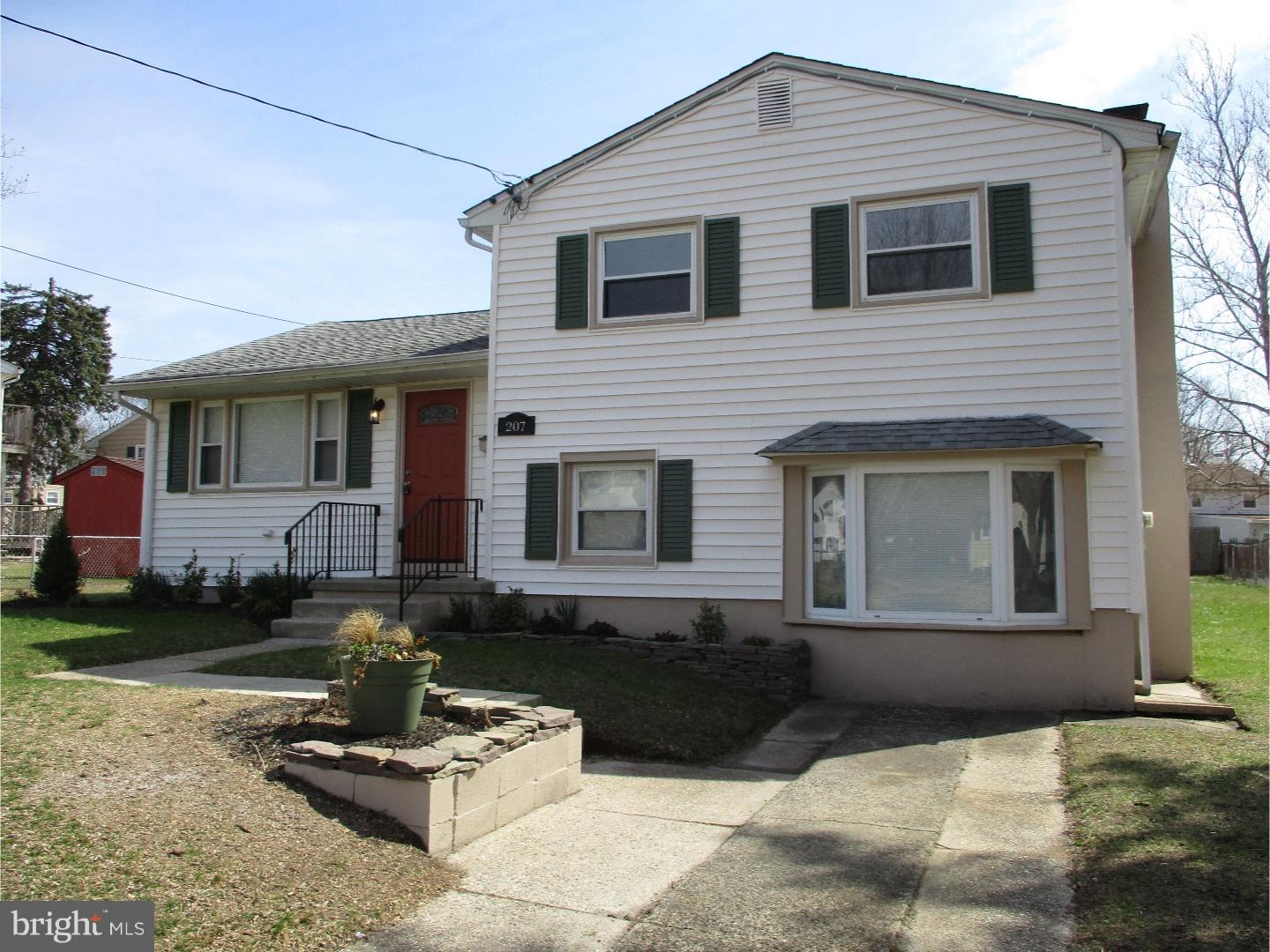 207 Dale Place Lindenwold, NJ 08021 - Photo 2 of 15 Gallery Image 2