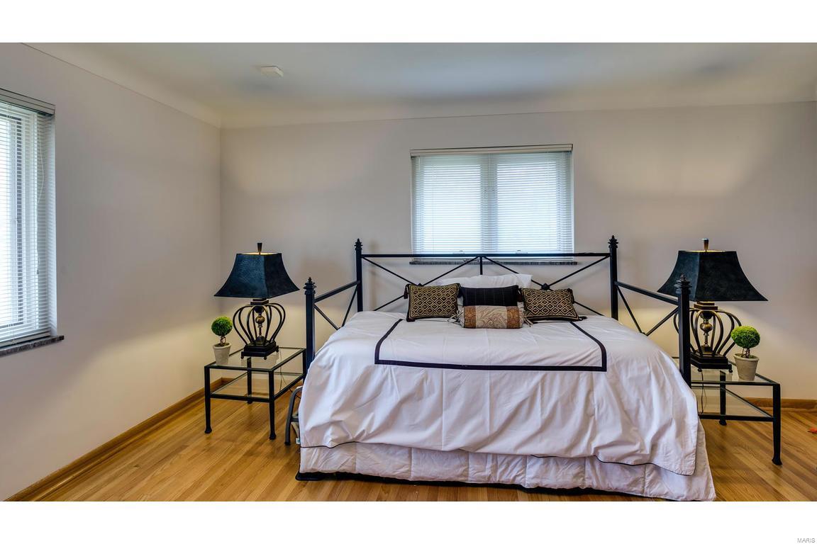11834 Conway Road St. Louis, MO 63131 - Photo 16 of 19