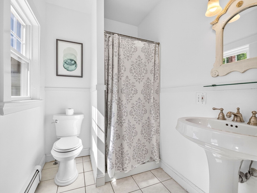 39 Twitchell Street Wellesley, MA 02482 - Photo 12 of 37