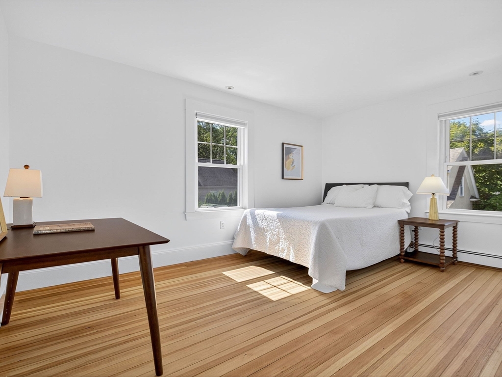 39 Twitchell Street Wellesley, MA 02482 - Photo 14 of 37