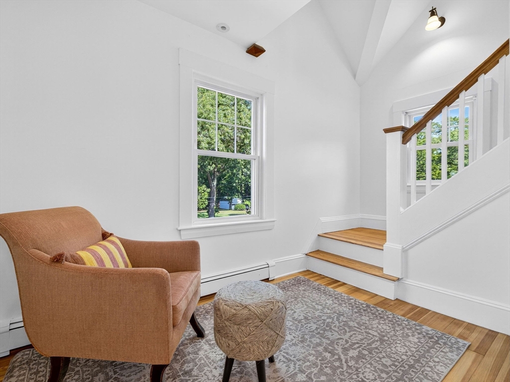 39 Twitchell Street Wellesley, MA 02482 - Photo 17 of 37