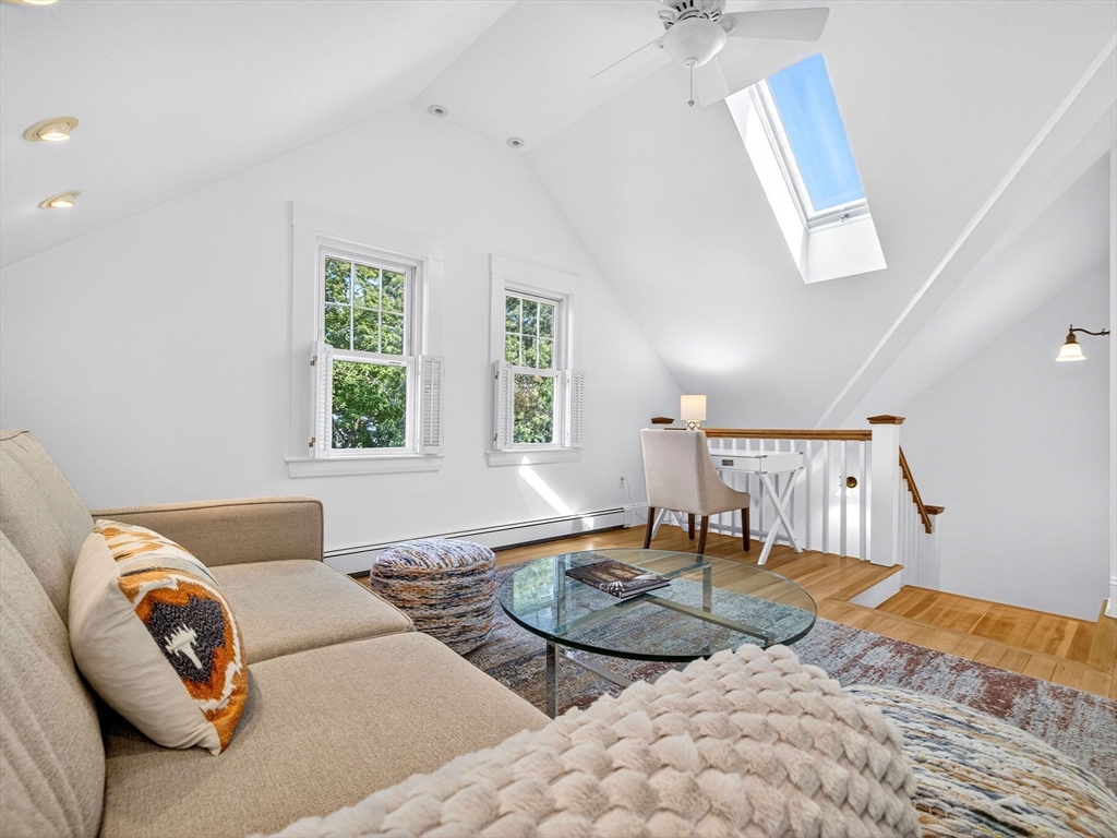 39 Twitchell Street Wellesley, MA 02482 - Photo 18 of 37