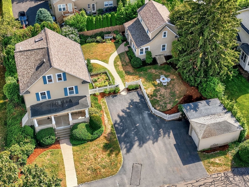 39 Twitchell Street Wellesley, MA 02482 - Photo 2 of 37