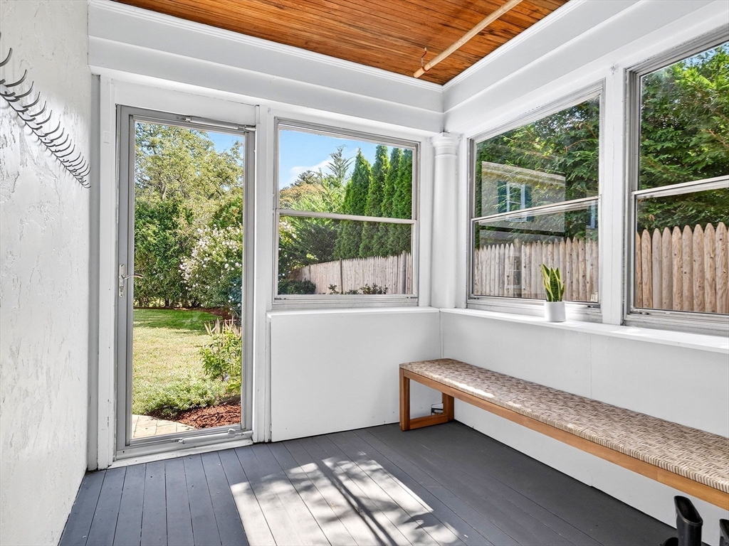 39 Twitchell Street Wellesley, MA 02482 - Photo 33 of 37