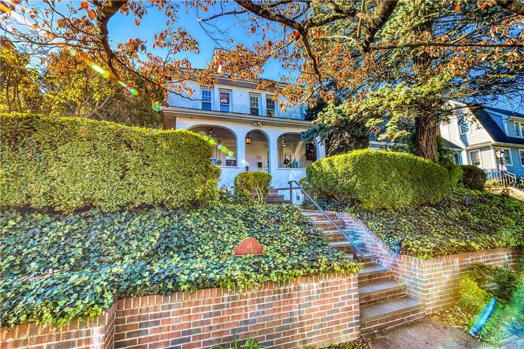 38 Davis Road Port Washington, NY 11050 - Photo 1 of 1