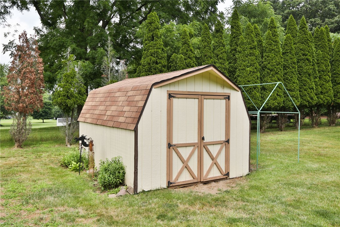 346 Palmer Road Riga, NY 14428 - Photo 18 of 46