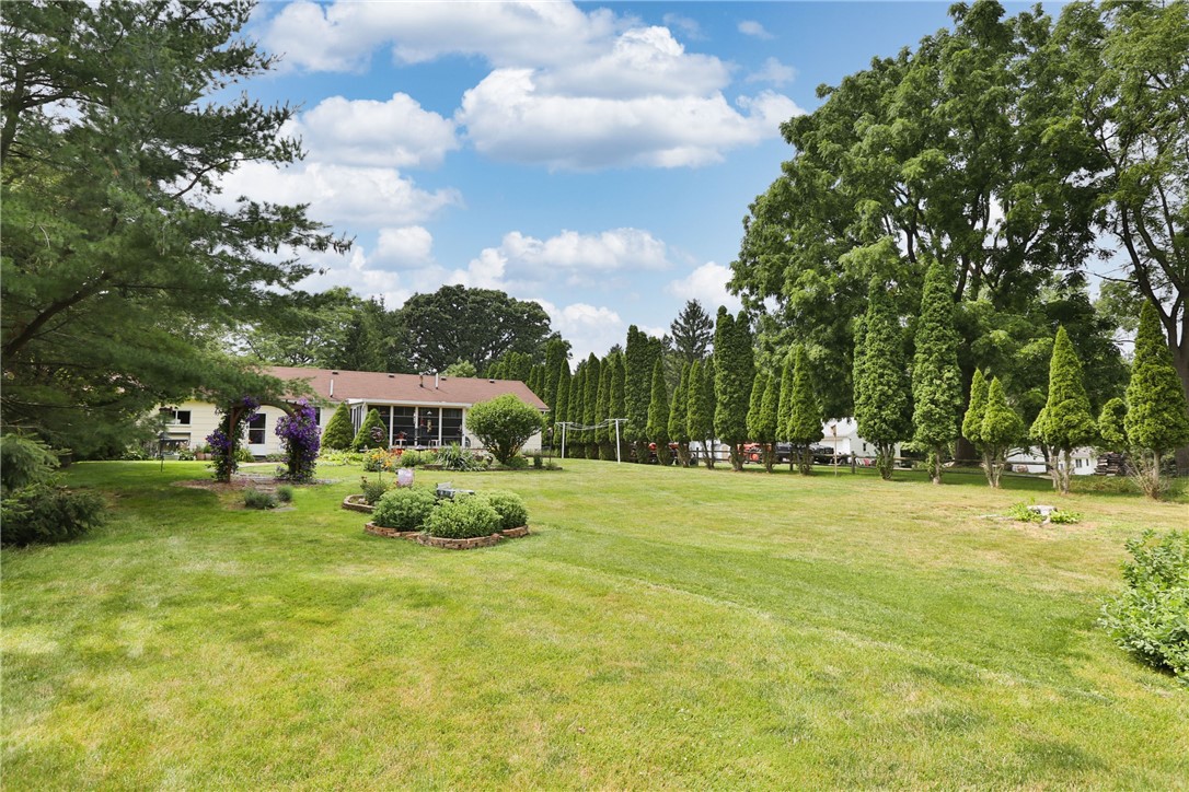 346 Palmer Road Riga, NY 14428 - Photo 10 of 46