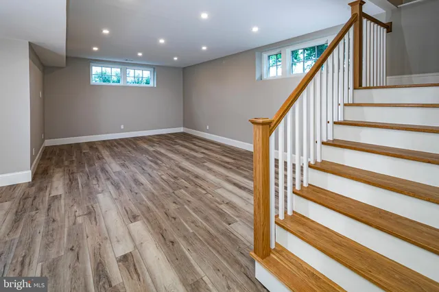 a view of entryway with wooden floor