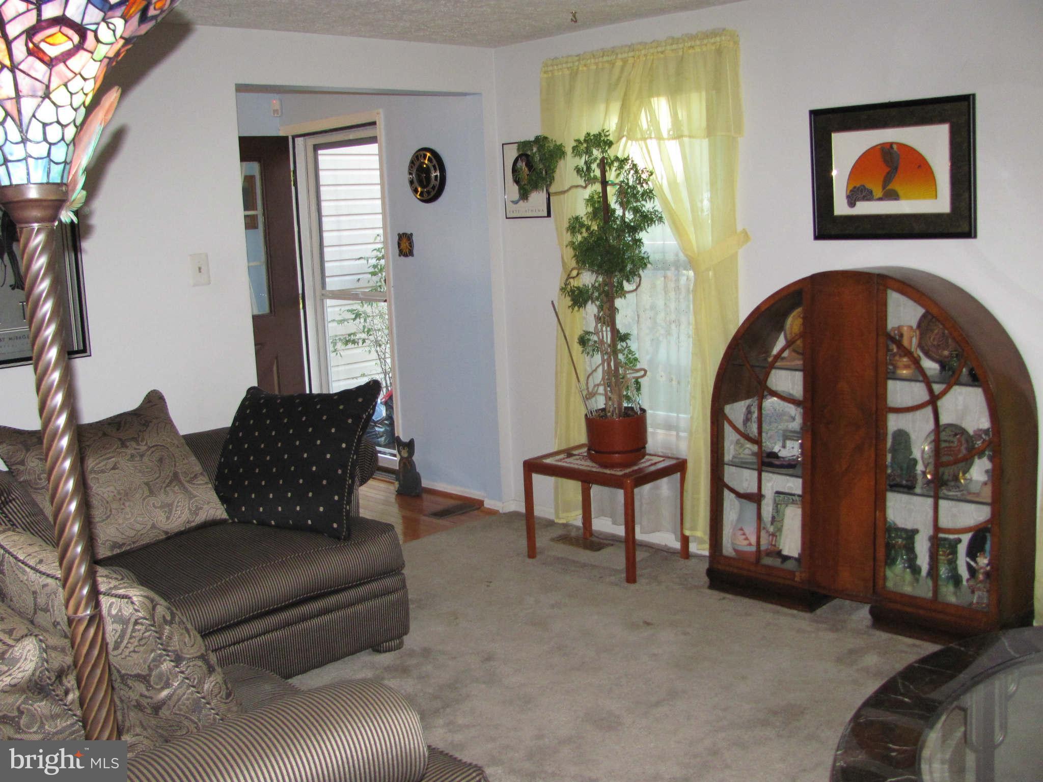 3105 Beethoven Way Silver Spring, MD 20904 - Photo 10 of 23 Living Room