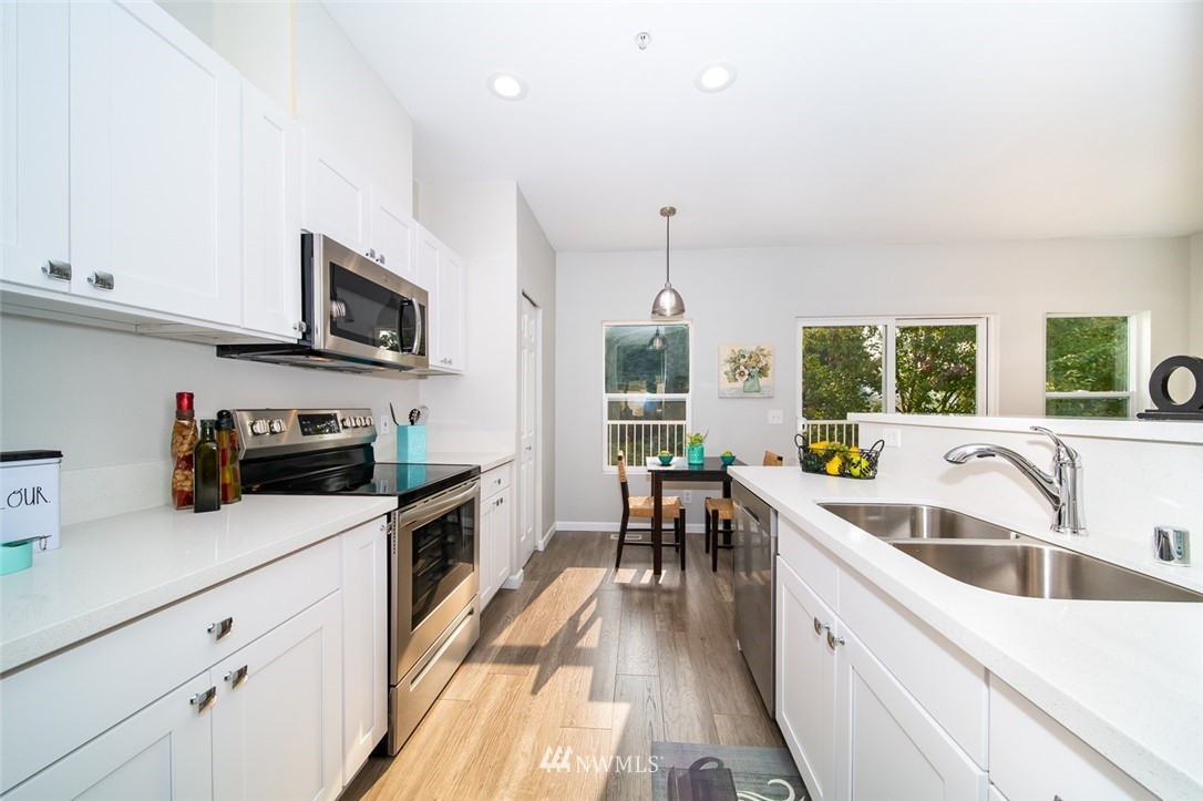 16226 119th Place Northeast Bothell, WA 98011 - Photo 11 of 35 Gallery Image 11