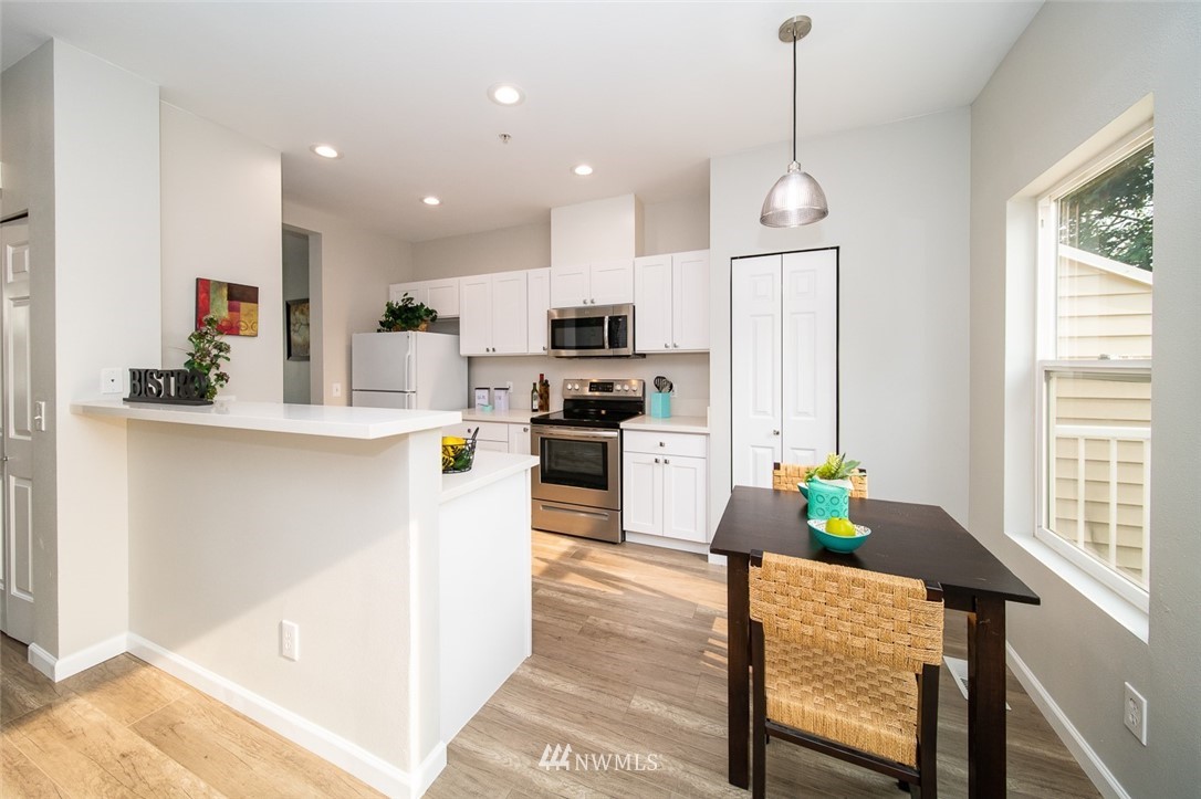 16226 119th Place Northeast Bothell, WA 98011 - Photo 15 of 35 Gallery Image 15